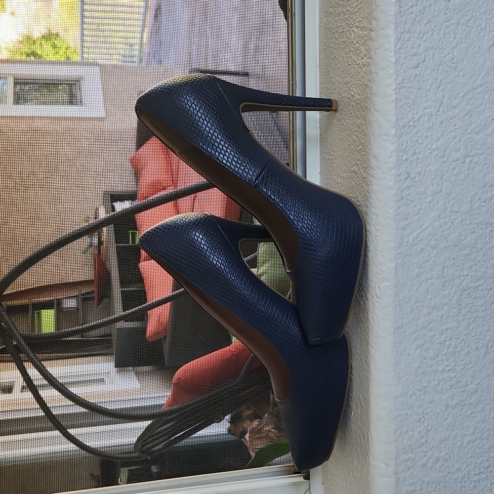 BCBGeneration Textured Navy Heels